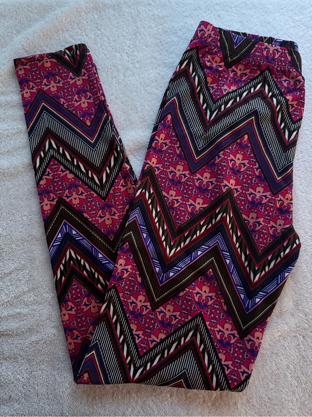 Women’s Pink Chevron Print Stretch Leggings